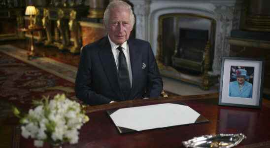 Charles III promises to serve the British all his life