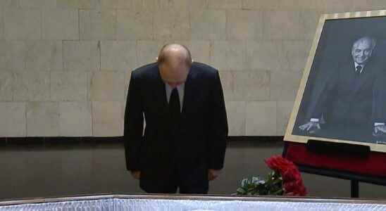 Gorbachev is buried but without Putins presence