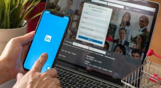 How to use LinkedIn to find a job