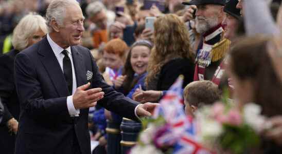 In Northern Ireland loyalists welcome Charles III between hope and