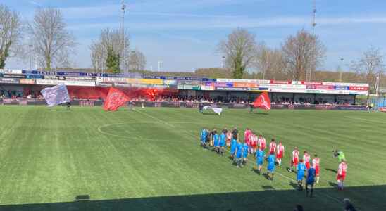 Live on Radio M Utrecht IJsselmeervogels yearns for victory Spakenburg