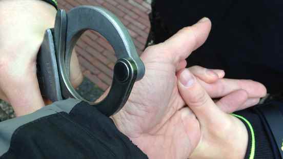 Man is robbed and threatened with scissors in Utrecht center
