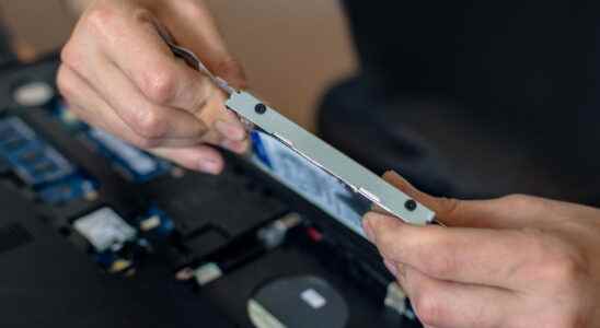 Replace a hard drive with an SSD how to clone