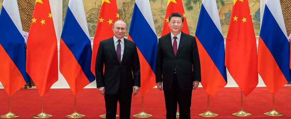Russian setbacks in Ukraine then Putin meets Xi