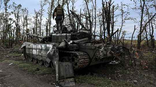 War in Ukraine traveling in the Kharkiv region Zelensky promises