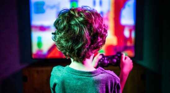 2000 children studied Unexpected results Those who play games for