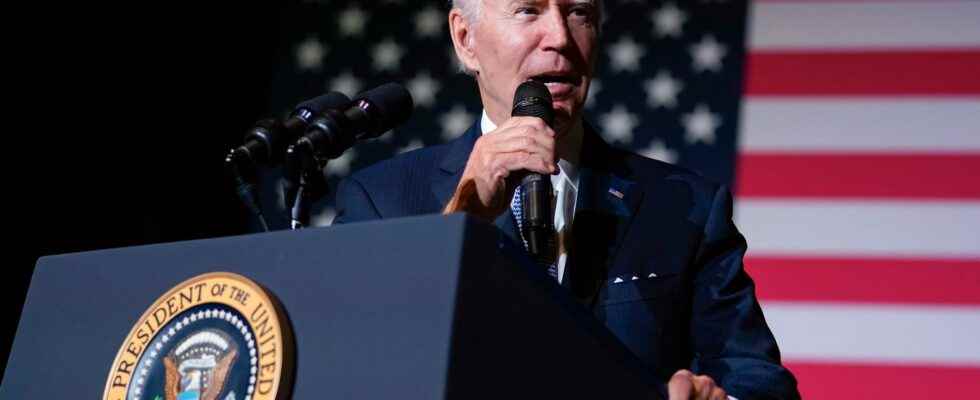 Bidens student loan reform is temporarily halted