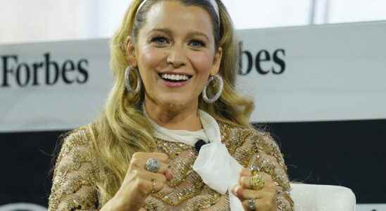 Blake Lively pregnant with her 4th child discover her sports