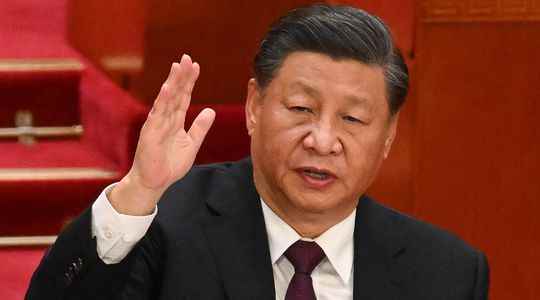 China Xi Jinping wins third term and secures full powers