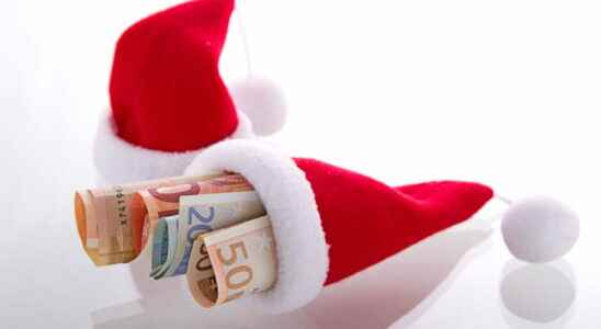 Christmas bonus 2022 are you eligible