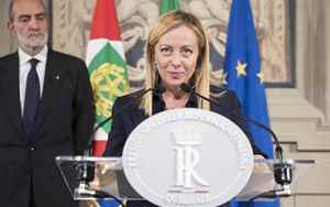Giorgia Meloni accepts the task of forming the government presented