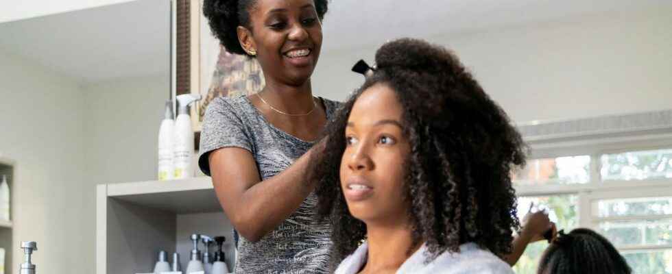 Hair straightening products increase the risk of uterine cancer
