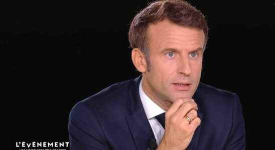 Medical deserts Macron encourages retired doctors to continue working