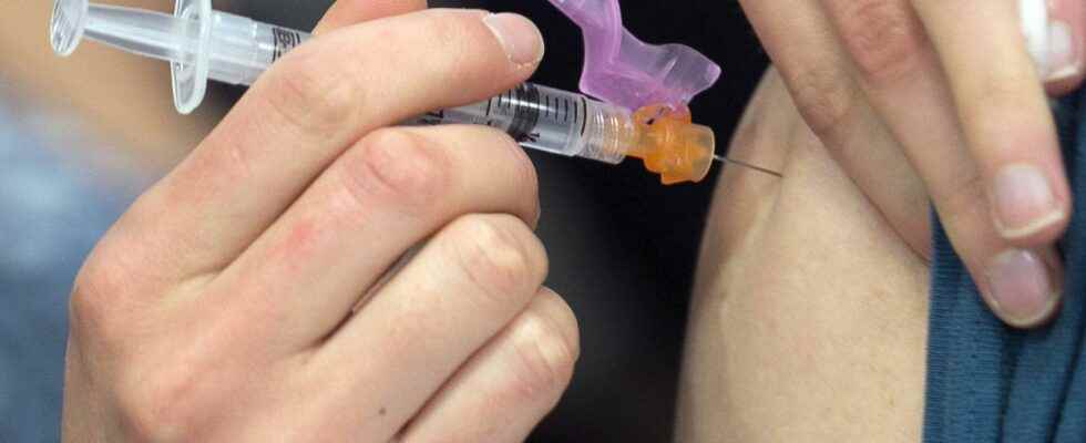 Public health offering flu shot clinics in early November