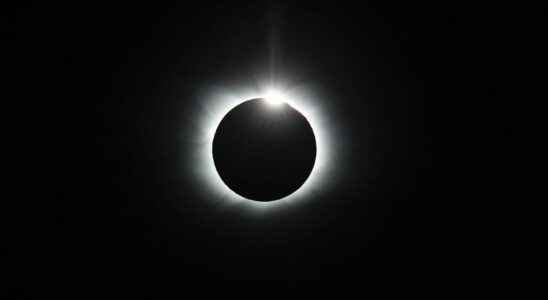 Solar eclipse 2022 which city in France is best placed