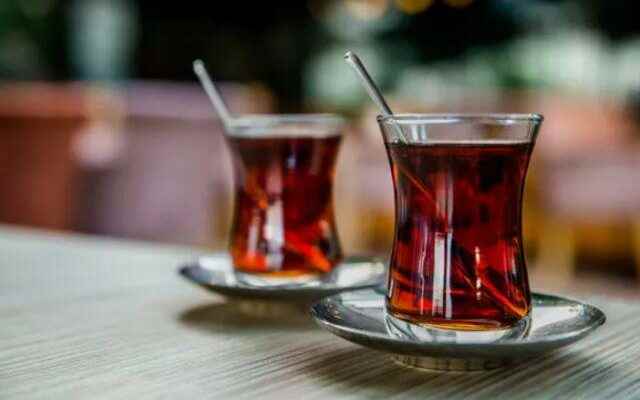 Study surprises result Drinking tea every day reduces risk of