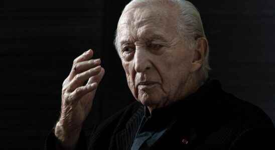 The painter Pierre Soulages master of Outrenoir died at the