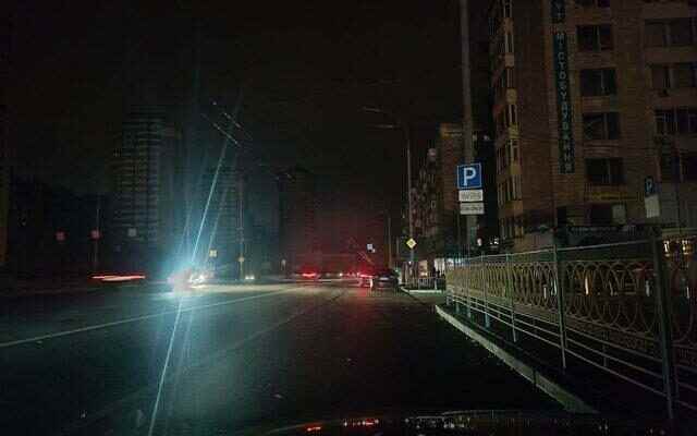 Ukraine is plunged into darkness There are only vehicle lights