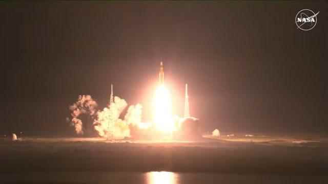 Artemis I Launch to the Moon (Official NASA Broadcast) - Nov.  16, 2022 3-17-13 screenshots