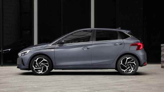 1669654715 268 How has the Hyundai i20 price changed after the base