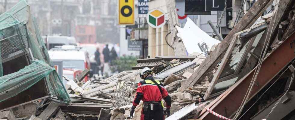 A dead person found after house collapse in Lille
