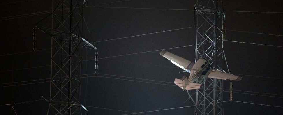Airplane crashed into power line
