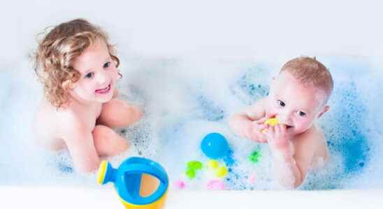 Bath toys the best games to entertain baby in the