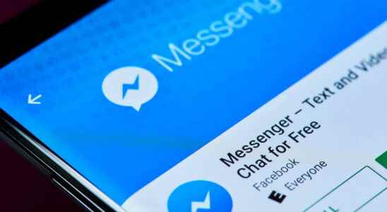By default messages sent on Messenger by people who are