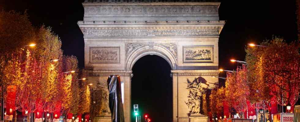 Christmas illuminations 2022 the Champs Elysees inaugurated this Sunday November 20