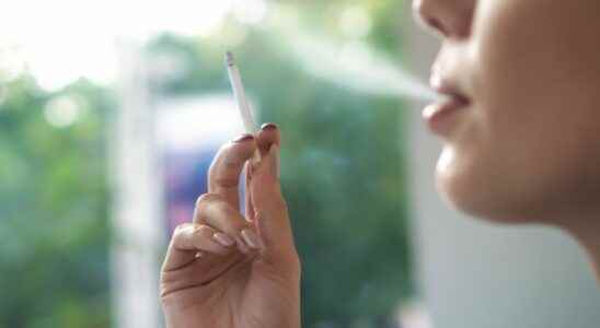 Diabetes smoking increases the risk of developing or worsening it