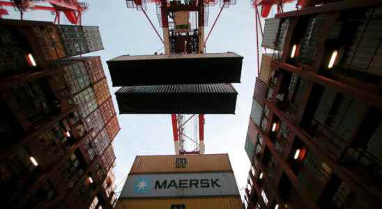 In Spain the Danish carrier Maersk announces a significant production