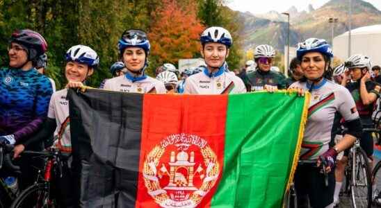 In Switzerland Afghan cyclists get back in the saddle