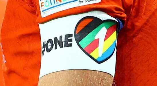 LGBT armband in Qatar what is it exactly Who wears