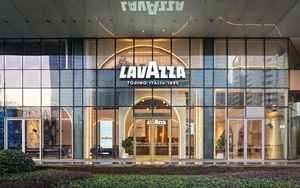 Lavazza short Fridays and caregiving leave in the new supplementary