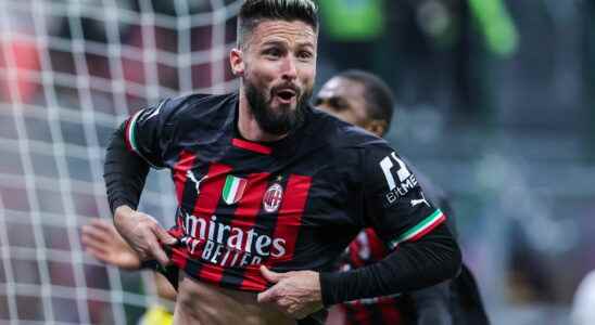 Olivier Giroud the striker in Deschamps list for the World