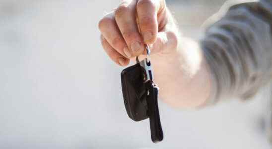 Penalty for those who sell more than 3 used cars