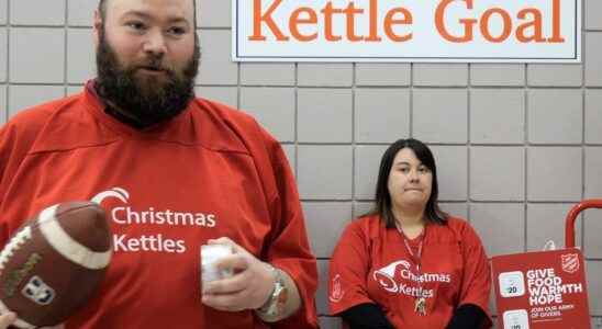 Salvation Army kicks off kettle campaign in Norfolk County
