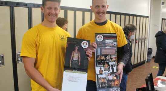Sarnia firefighters association selling calendars for charity