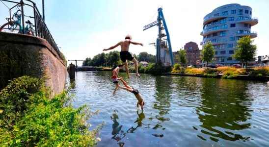 Swimming outside in Utrecht you should be able to find