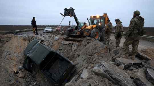 Ukraine Zelensky accuses Russian forces of having committed atrocities in