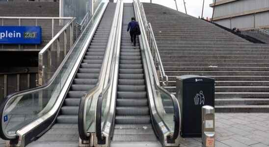 Vandalism and malfunctions new Jaarbeursplein escalators are still standing still