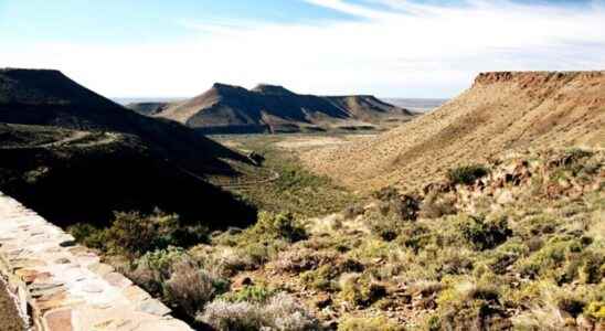 a fossil lake discovered in the Karoo region