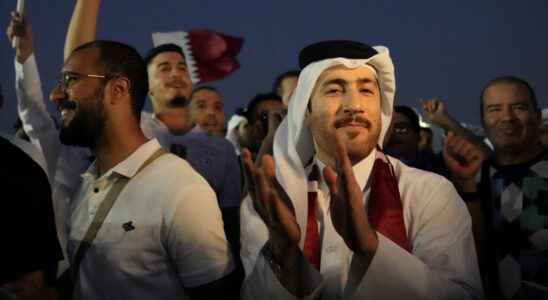 who are the supporters of Qatar inhabited mainly by foreigners
