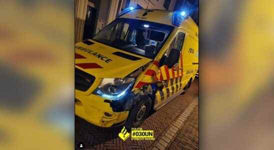 Ambulance stolen in the center of Utrecht then collides with