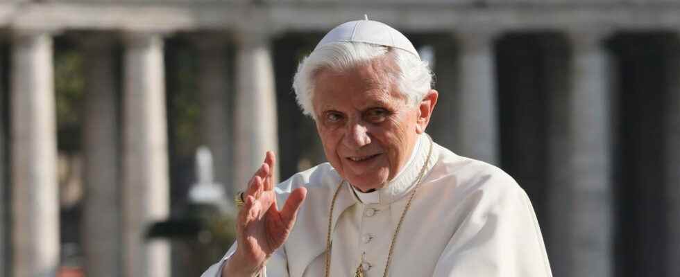 Death of Benedict XVI the pope emeritus died at 95