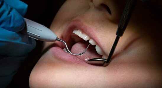 Dental clinic loses support after fiasco