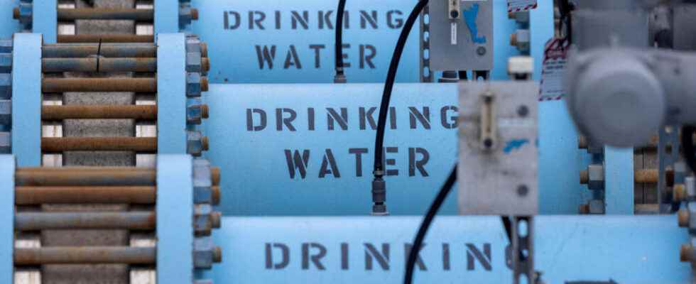 Egypt plans to build 21 seawater desalination plants
