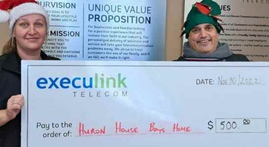 Execulink gives Huron House Boys Home a Christmas donation