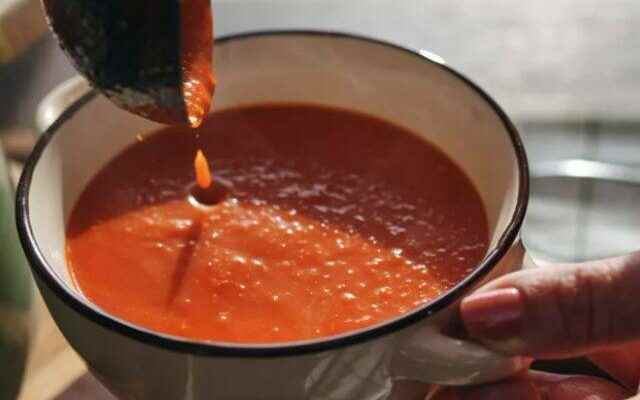 Experts warn Drinking hot soup increases your risk of cancer
