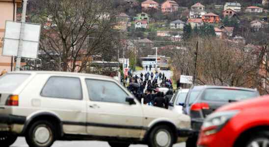 High tension in northern Kosovo after attacks on police